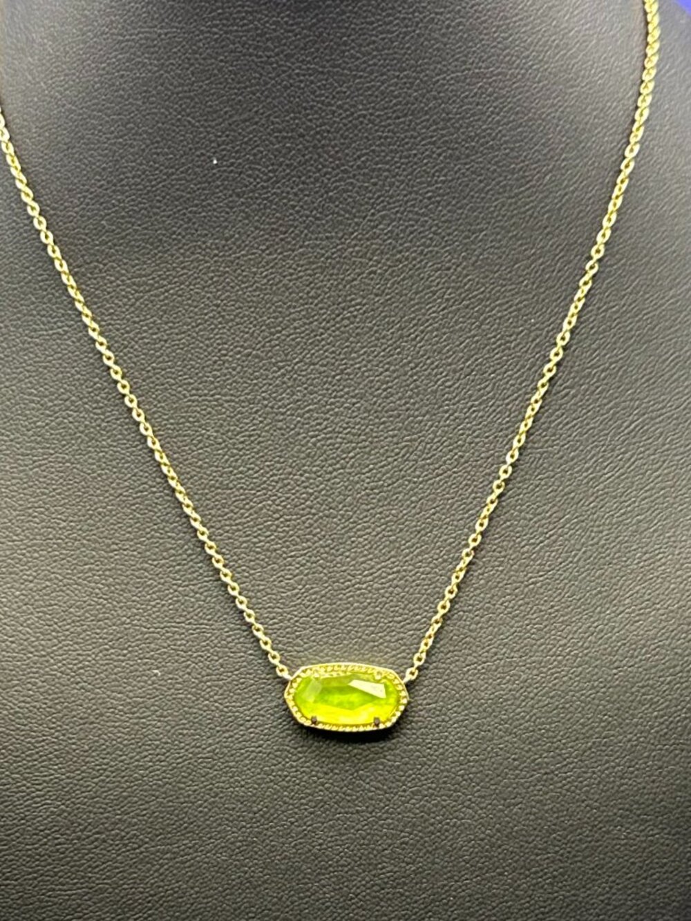Kendra Scott “Elisa” Gold-Tone Necklace Peridot Illusion Bright Green Crystal - Picture 3 of 10